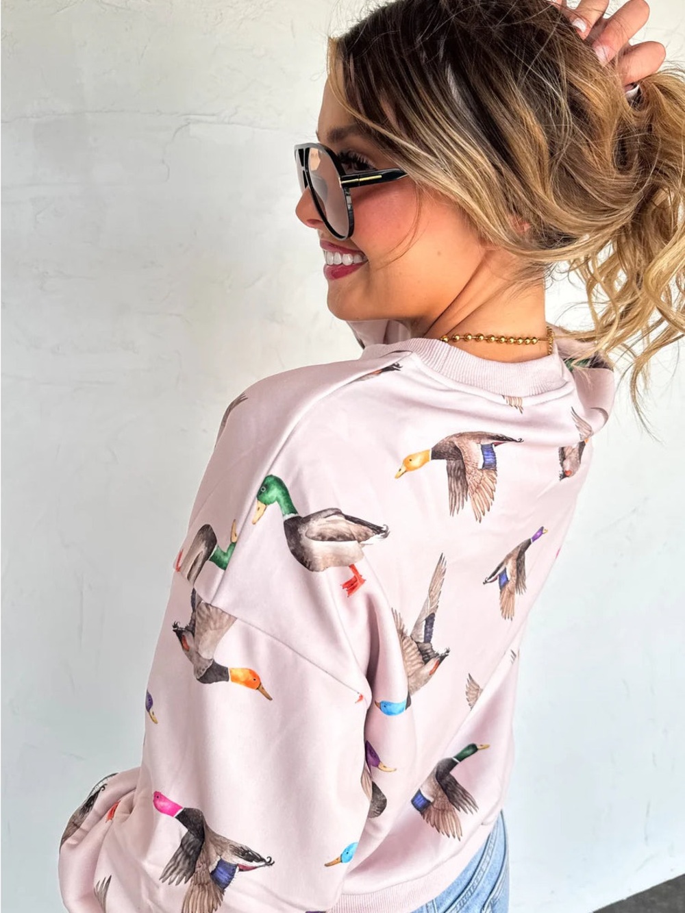 Light Pink Duck Print Pullover Sweatshirt. NWOT. - Picture 3 of 13
